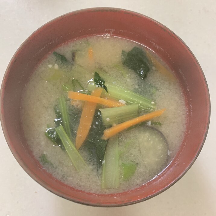 小松菜と余り野菜の味噌汁